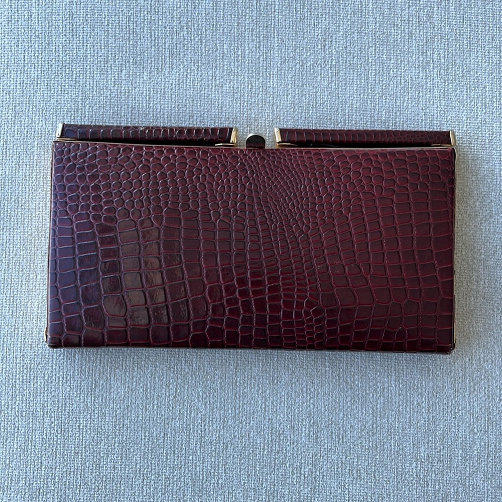 Vintage clutch